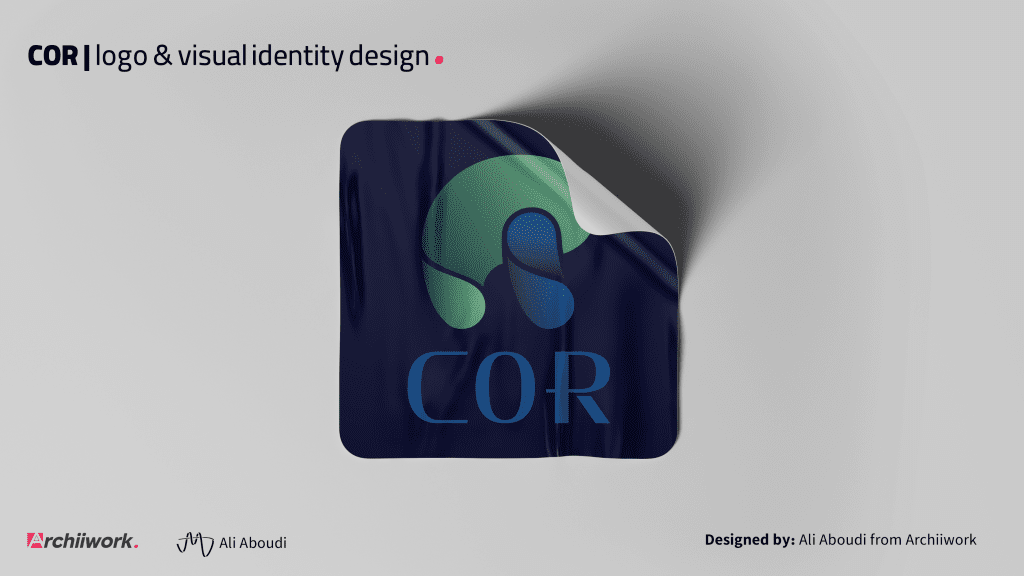 پیشنمایشی از لوگو و هویت بصری برند COR به صورت ماکاپ. رنگ‌های اصلی پالت رنگی که ترکیبی از آبی تیره و سبز است شکل طیف تیره به روشن دیده می‌شود.