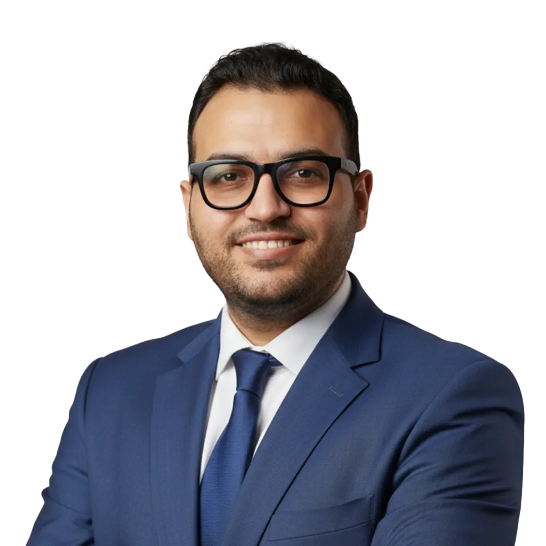 علی عبودی- طراح لوگو و هویت بصری-عکس رنگی